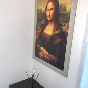 https://appartamento-monolocale-luminoso-casa-lecce-centro.lecce-hotels.com